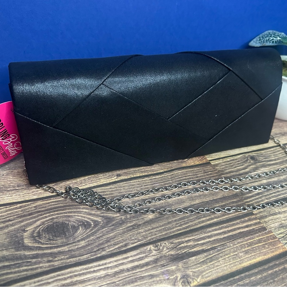EUC Elegant Black Clutch with Chain Strap for Bridesmaid or Special Occasion - Picture 2 of 14